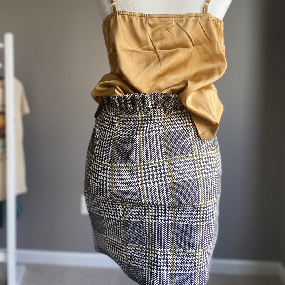 High Waisted Plaid Checker Tie Front Skirt - Picture 6 of 9